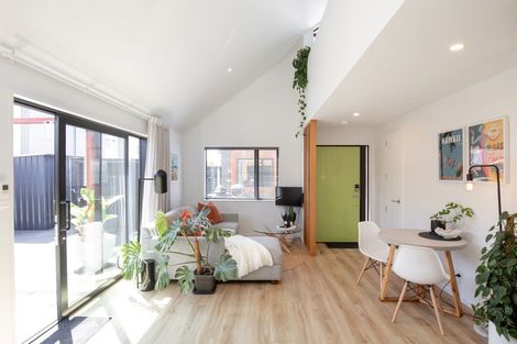 Photo of property in 2/116 Champion Street, Edgeware, Christchurch, 8013