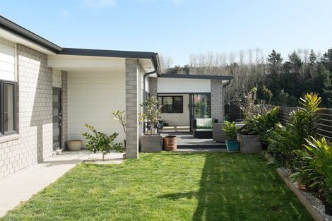 Photo of property in 28 Puhirake Crescent, Pyes Pa, Tauranga, 3112