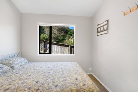 Photo of property in 47 Sea View Road, Baylys Beach, 0377
