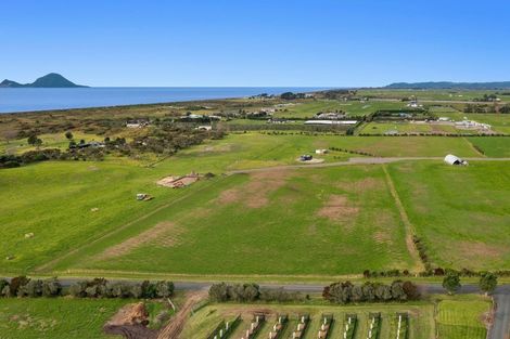 Photo of property in 31 Coast Lane, Thornton, 3194