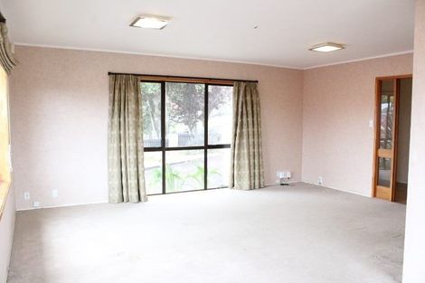 Photo of property in 41 Sunnyview Avenue, Shelly Park, Auckland, 2014