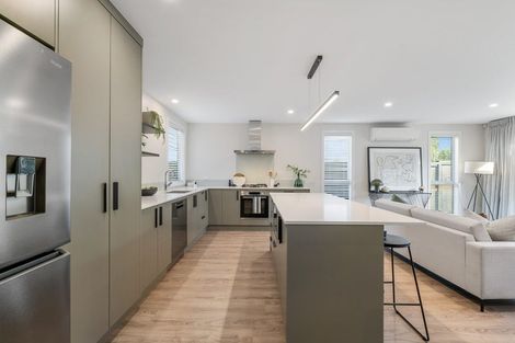 Photo of property in 34 Metoriti Crescent, Karaka, 2124