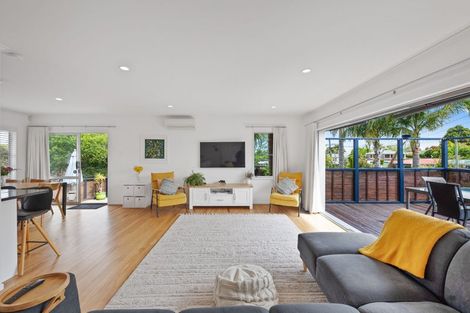 Photo of property in 53 Angelo Avenue, Howick, Auckland, 2014