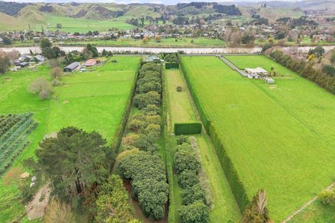 Photo of property in 92 Riverbank Road, Okoia, Whanganui, 4573