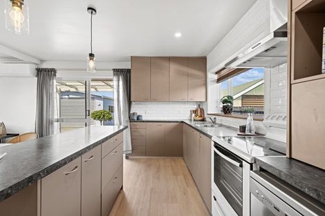 Photo of property in 112 Effingham Street, North New Brighton, Christchurch, 8083