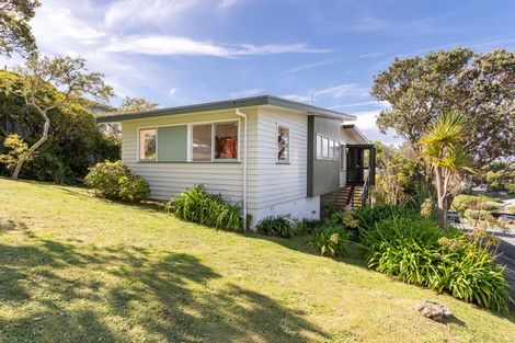 Photo of property in 1 Safari Crescent, Johnsonville, Wellington, 6037