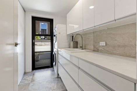 Photo of property in 8 Orford Drive, Jacks Point, Queenstown, 9371