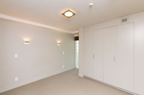 Photo of property in The Capital, 10/370 Oriental Parade, Oriental Bay, Wellington, 6011