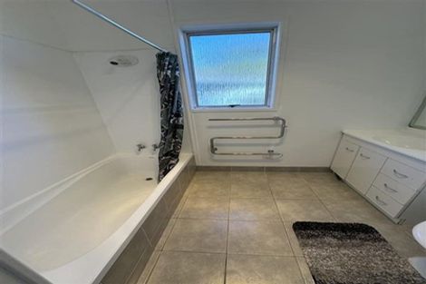 Photo of property in 36 Reelick Avenue, Pakuranga Heights, Auckland, 2010