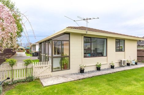 Photo of property in 2/317 Sawyers Arms Road, Bishopdale, Christchurch, 8053