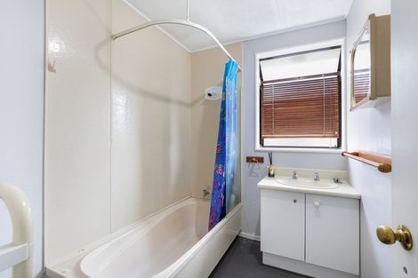 Photo of property in 12 Goldsmith Street, Leamington, Cambridge, 3432