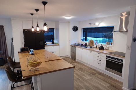 Photo of property in 45 Gatman Street, Birkdale, Auckland, 0626