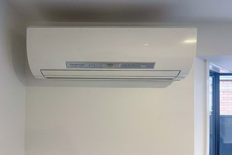 Photo of property in 8a Roa Road, Fendalton, Christchurch, 8041