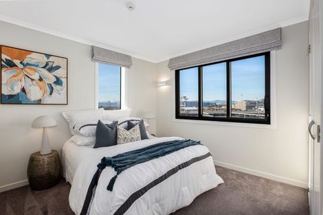 Photo of property in Endeavour Apartments, 22/125 Thorndon Quay, Pipitea, Wellington, 6011
