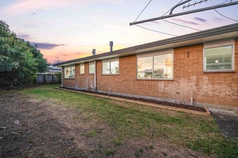 Photo of property in 2/24 Waimana Road, Conifer Grove, Takanini, 2112