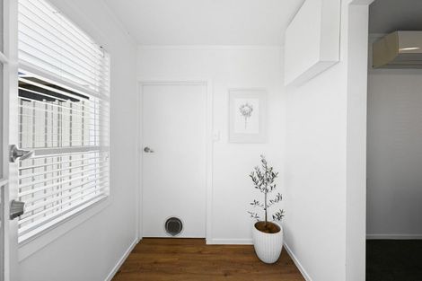 Photo of property in 18 Richmond Street, Cambridge, 3434