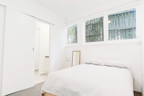 Photo of property in 3b Mountain Road, Mount Wellington, Auckland, 1060