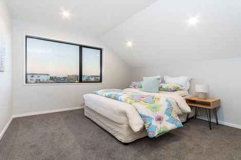 Photo of property in 11 Kearns Drive, Hobsonville, Auckland, 0616