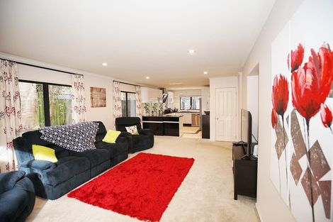 Photo of property in 26 Barlow Place, Chatswood, Auckland, 0626