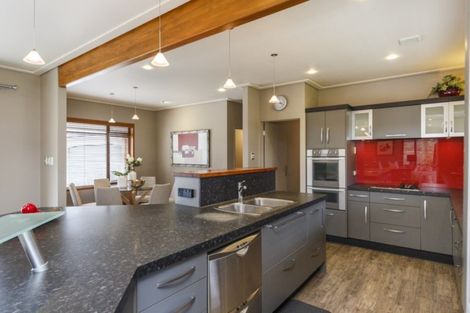 Photo of property in 37 East Street, Terrace End, Palmerston North, 4410