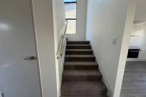 Photo of property in 14 Matukutureia Lane, Manurewa, Auckland, 2102