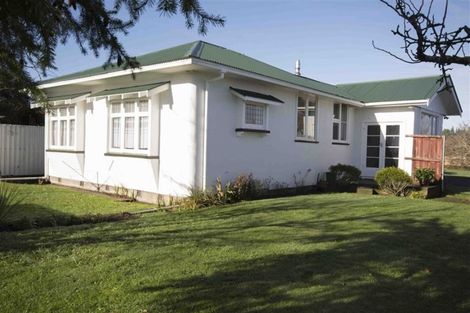 Photo of property in 8 Waikuku Beach Road, Waikuku Beach, 7473