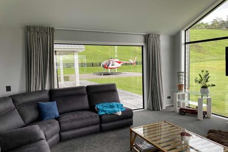 Photo of property in 28 Te Moenga Park, Acacia Bay, Taupo, 3330