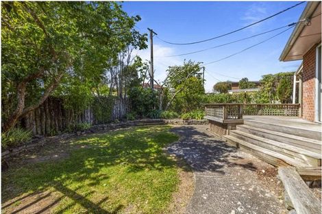 Photo of property in 20 Spencer Road, Pinehill, Auckland, 0632