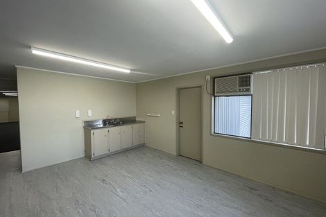 Photo of property in 83 Springs Road, Hornby, Christchurch, 8042