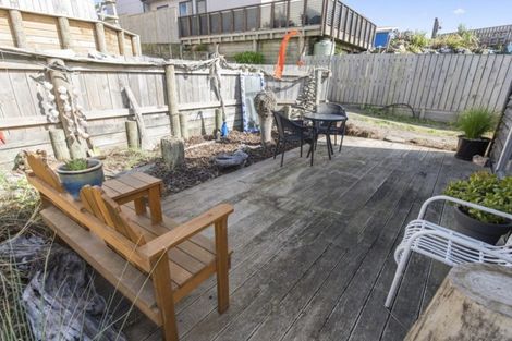 Photo of property in 19a Marine Parade South, Foxton Beach, Foxton, 4815