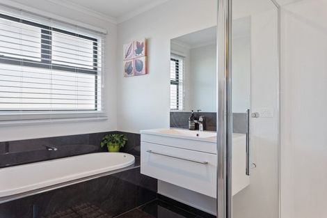 Photo of property in 132 Sutherland Drive, Kaiapoi, 7630