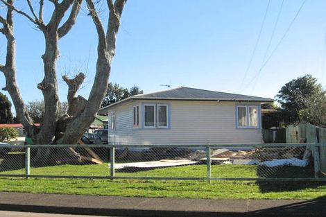 Photo of property in 4 Kerry Place, Papakura, 2110
