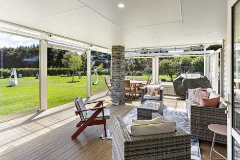 Photo of property in 8 Camellia Lane, Carterton, 5713