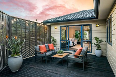 Photo of property in 78 San Valentino Drive, Henderson, Auckland, 0612