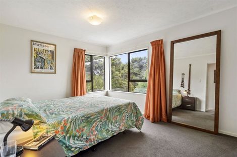 Photo of property in 3 Emery Grove, Bayview, Auckland, 0629