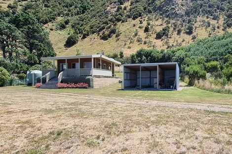 Photo of property in 402 Tora Farm Settlement Road, Tora, Martinborough, 5782