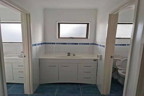 Photo of property in 154 Weatherly Road, Torbay, Auckland, 0630