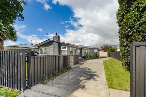 Photo of property in 22 Rhodes Drive, Kelvin Grove, Palmerston North, 4414