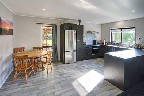 Photo of property in 16 Mclaughlin Drive, Tinui, Masterton, 5889