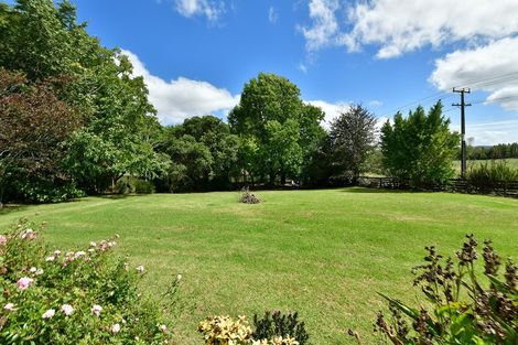 Photo of property in 2059 State Highway 16, Helensville, 0875