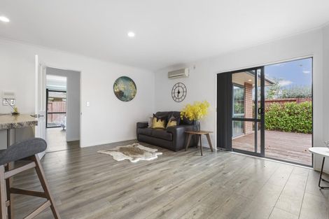 Photo of property in 22 Whitford Place, Rototuna North, Hamilton, 3210