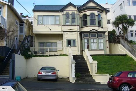 Photo of property in 4 Hawker Street, Mount Victoria, Wellington, 6011
