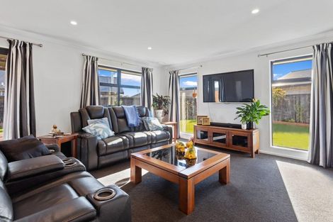 Photo of property in 132 Sutherland Drive, Kaiapoi, 7630