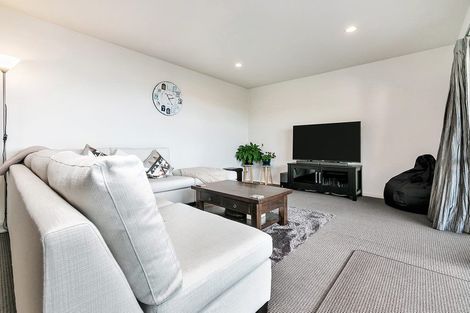 Photo of property in 3/57 Gladstone Road, Northcote, Auckland, 0627