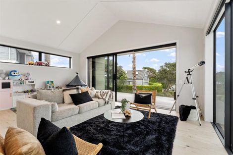 Photo of property in 10 May Way, Omaha, Warkworth, 0986