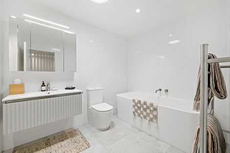 Photo of property in 9 Golden Fall Road, Hobsonville, 0616