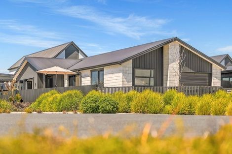 Photo of property in 1 Chrysler Street, Papamoa, 3118