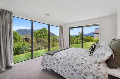Photo of property in 4 Durness Court, Jacks Point, Queenstown, 9371