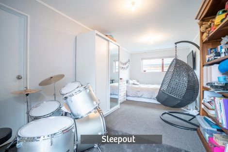 Photo of property in 3 Ayr Place, Hokowhitu, Palmerston North, 4410