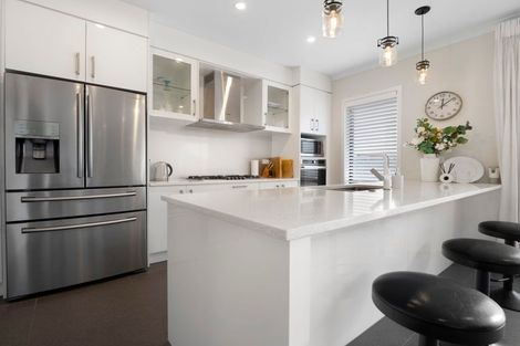 Photo of property in 54 Norfolk Drive, Cambridge, 3434